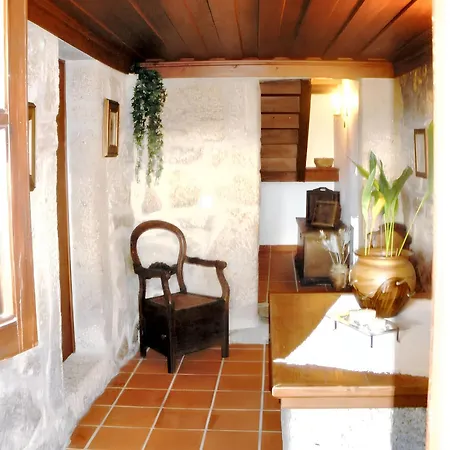 Holiday home Charming House With Fireplace, Mountain View, Ponte Da Barca *