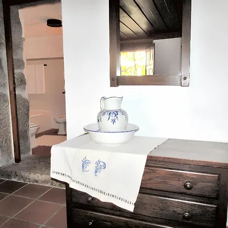 Holiday home Charming House With Fireplace, Mountain View, Ponte Da Barca